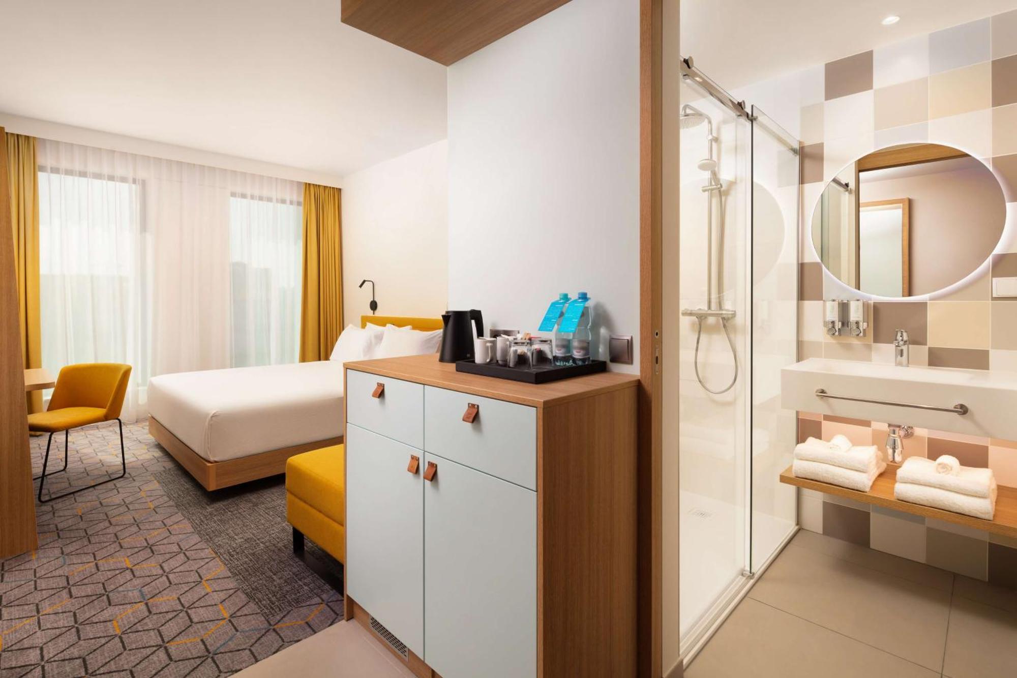 Hampton By Hilton Lodz City Center Exterior foto