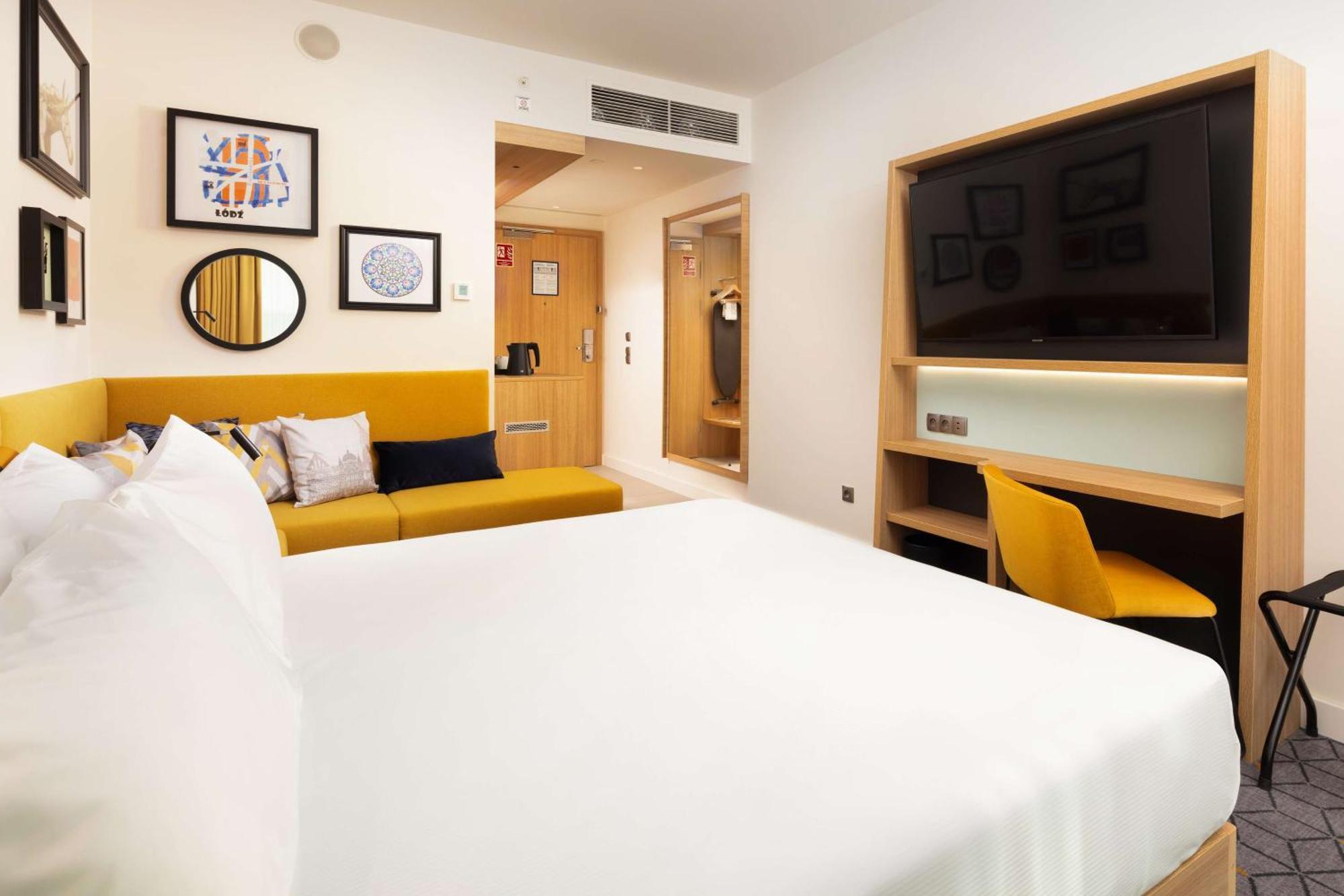 Hampton By Hilton Lodz City Center Exterior foto