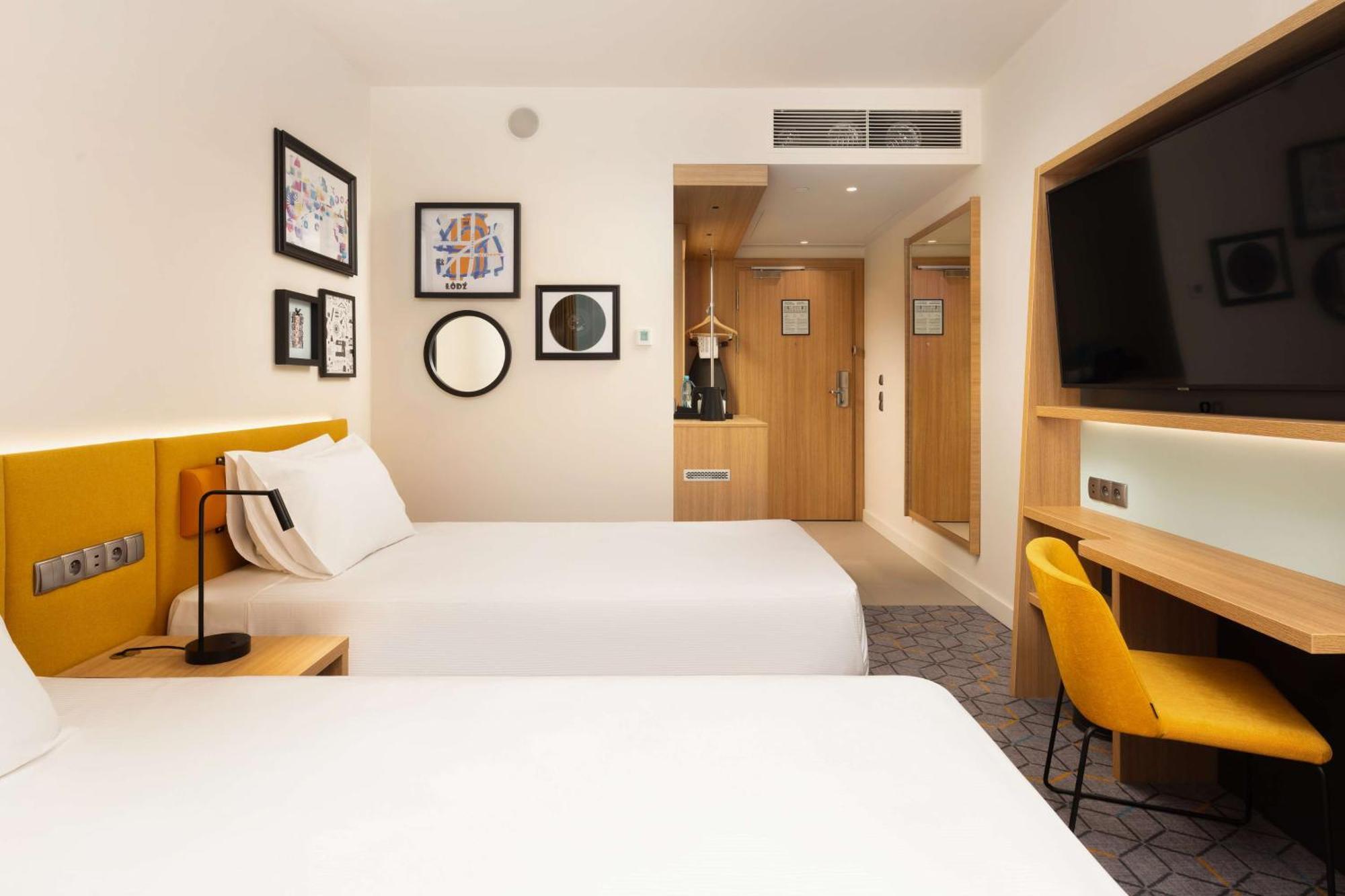 Hampton By Hilton Lodz City Center Exterior foto